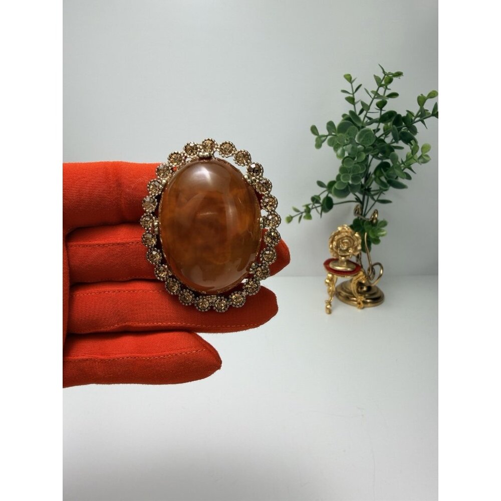 Stunning Oversized Amber Lucite Statement Ring Gold Tone Vintage Size 5.5